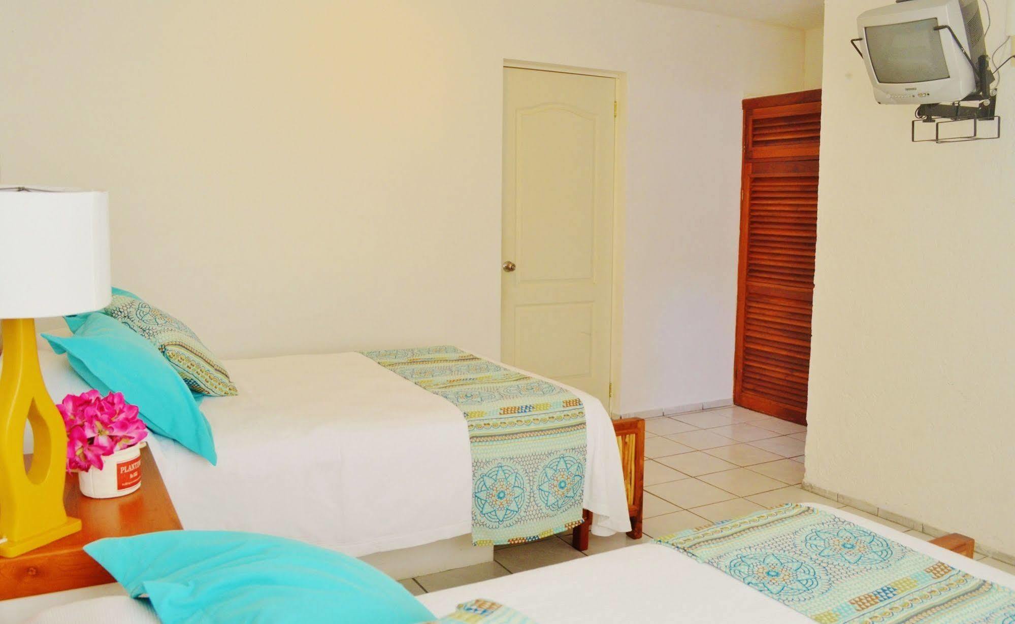 Hotel Eden Puerto Morelos Exteriör bild